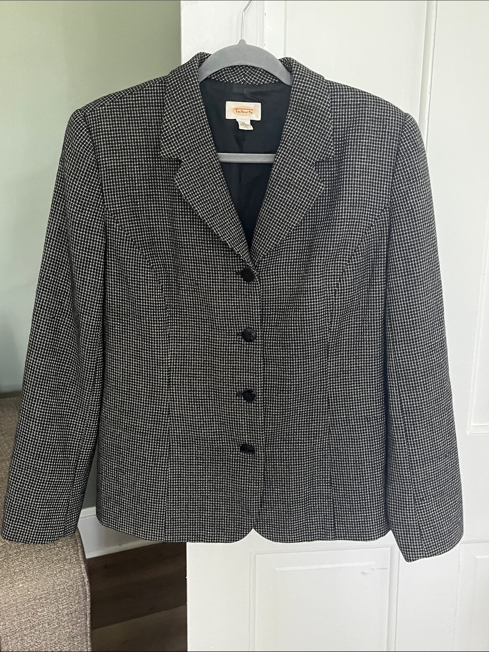 Talbots Blazer size 12 Button Front Black Gray Wool Outer Lined